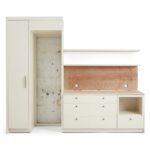 RIGHT KITCHENNETTE - Storage